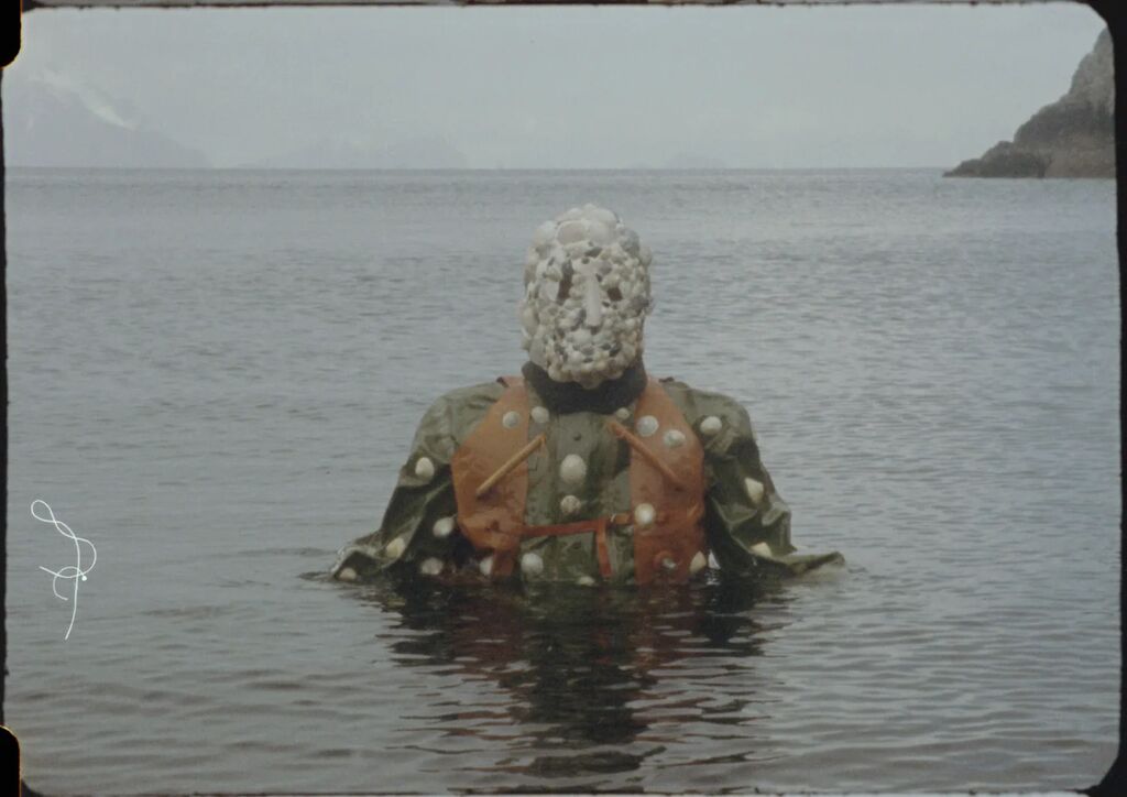 VERSION2 00 02 59 14 Still008 png