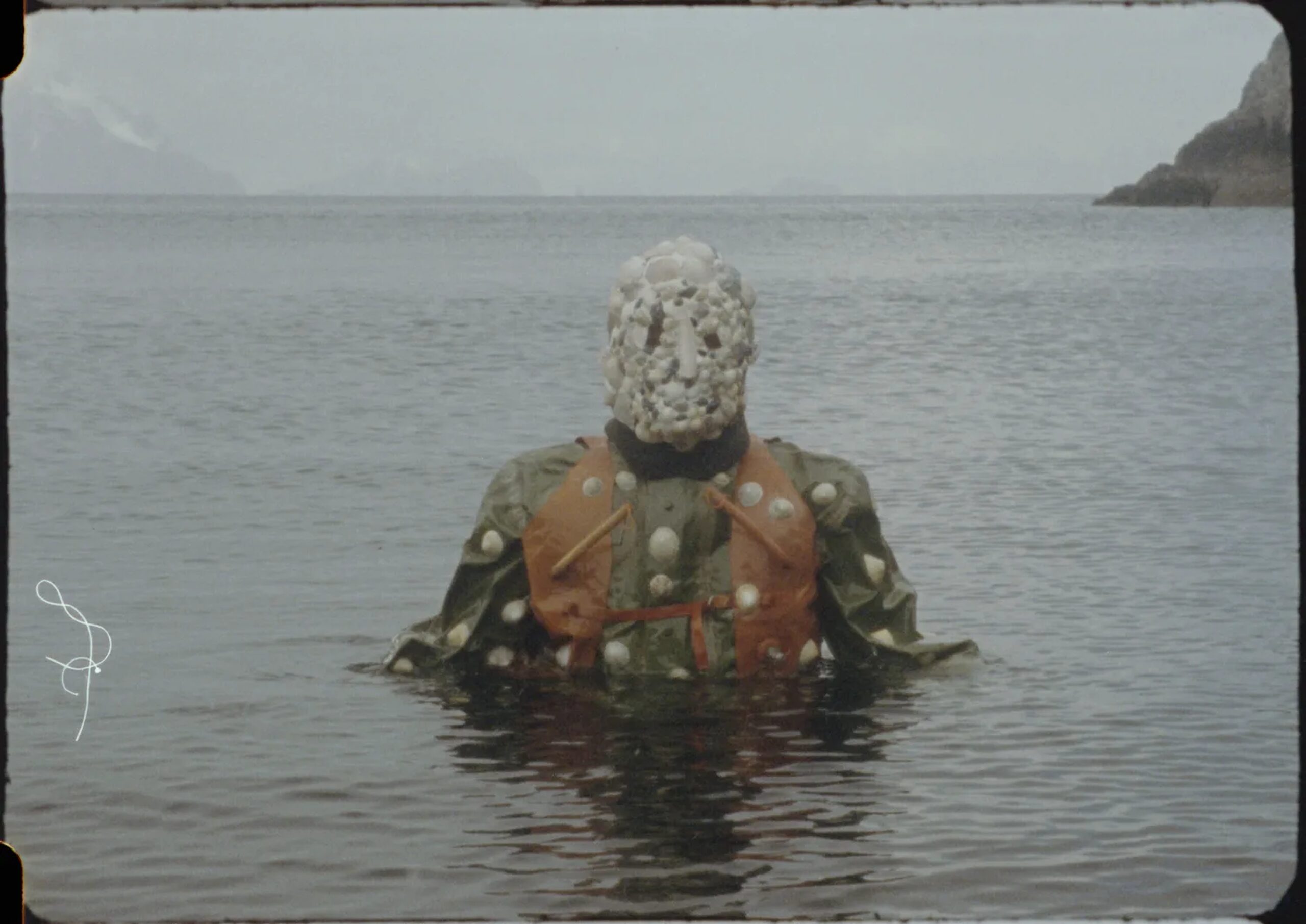 VERSION2 00 02 59 14 Still008 png