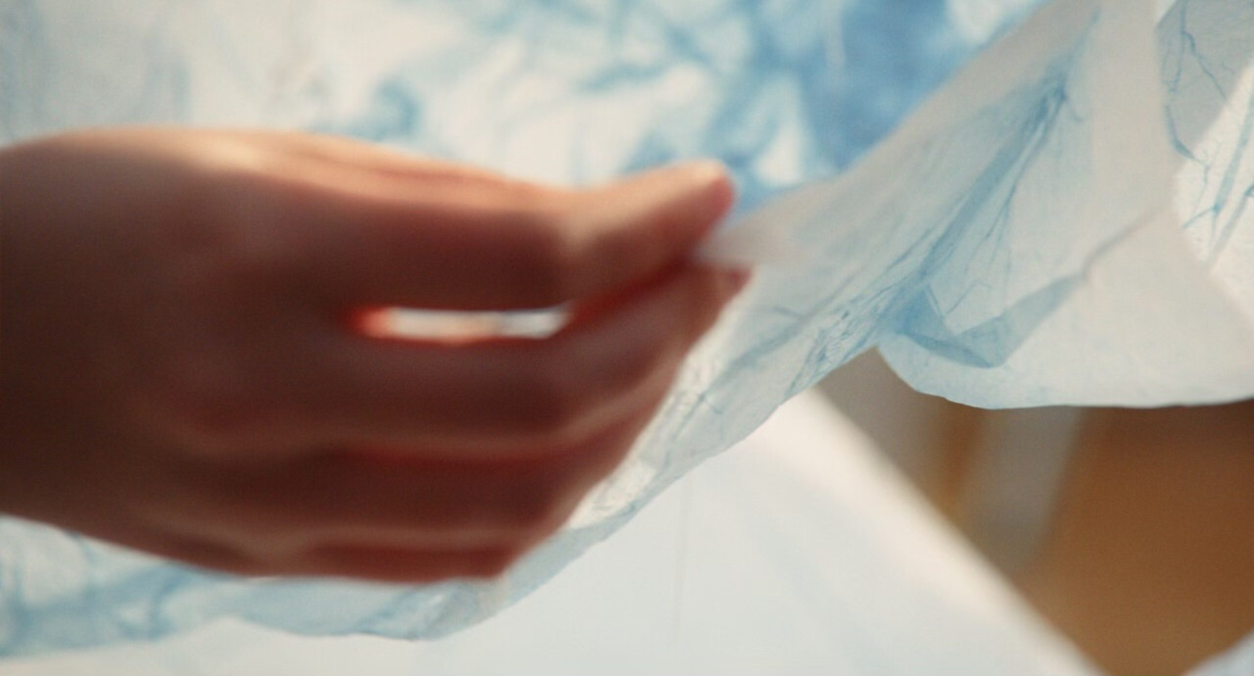 Crit primary Still 01