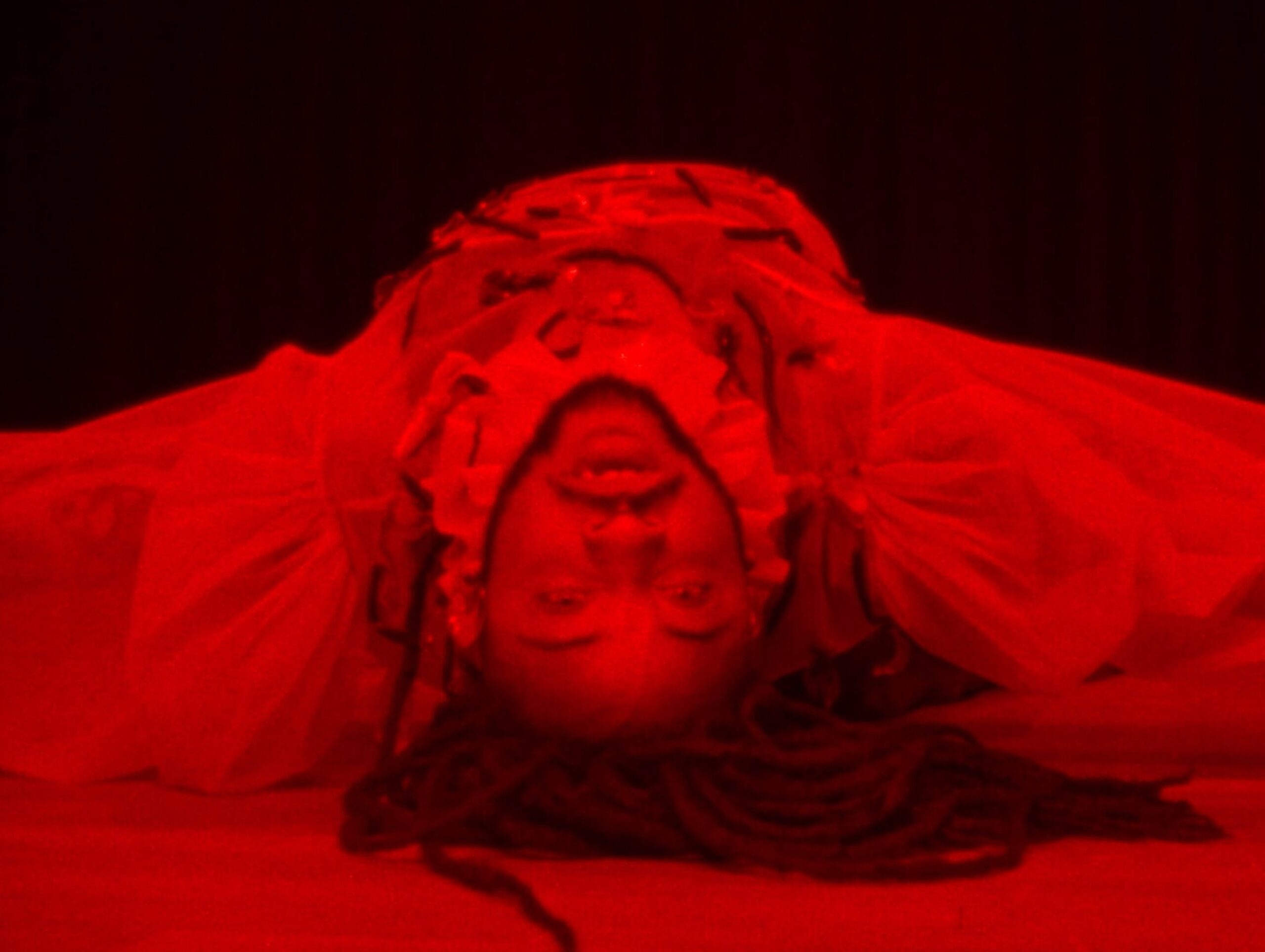 Resurrect20 Me20as20a20 Parasite primary Still 01